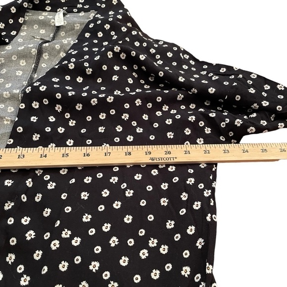 Ripzone Daisy Floral Cardigan\Kimono - Size Medium NWT - Picture 11 of 14